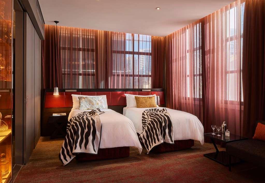 Qt Sydney Hotel Room photo